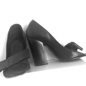 COPY - Givenchy black open toe pumps with bow detail
